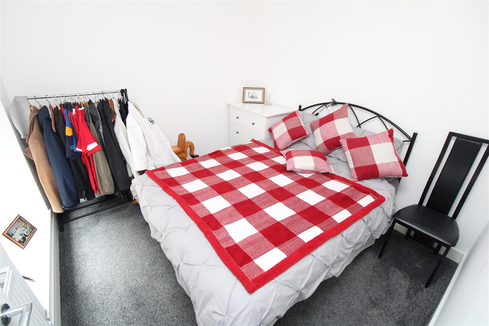 house - terraced for rent charles street