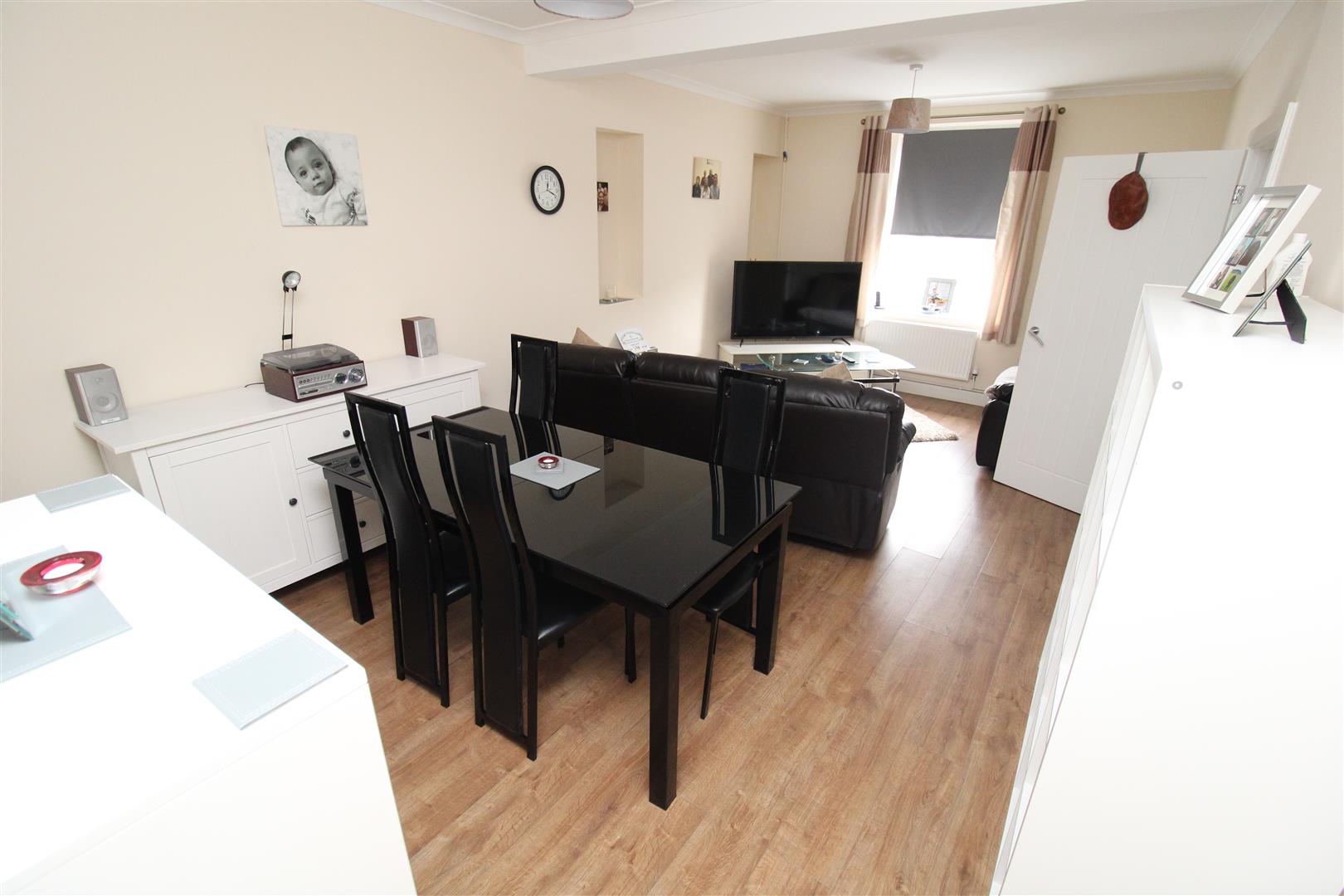 house - terraced for rent charles street