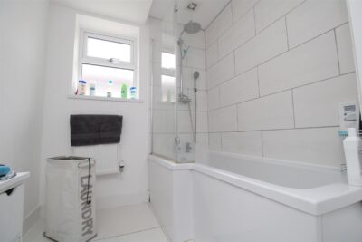 house - terraced for rent charles street