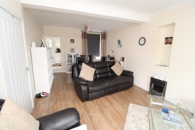 house - terraced for rent charles street