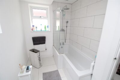 house - terraced for rent charles street