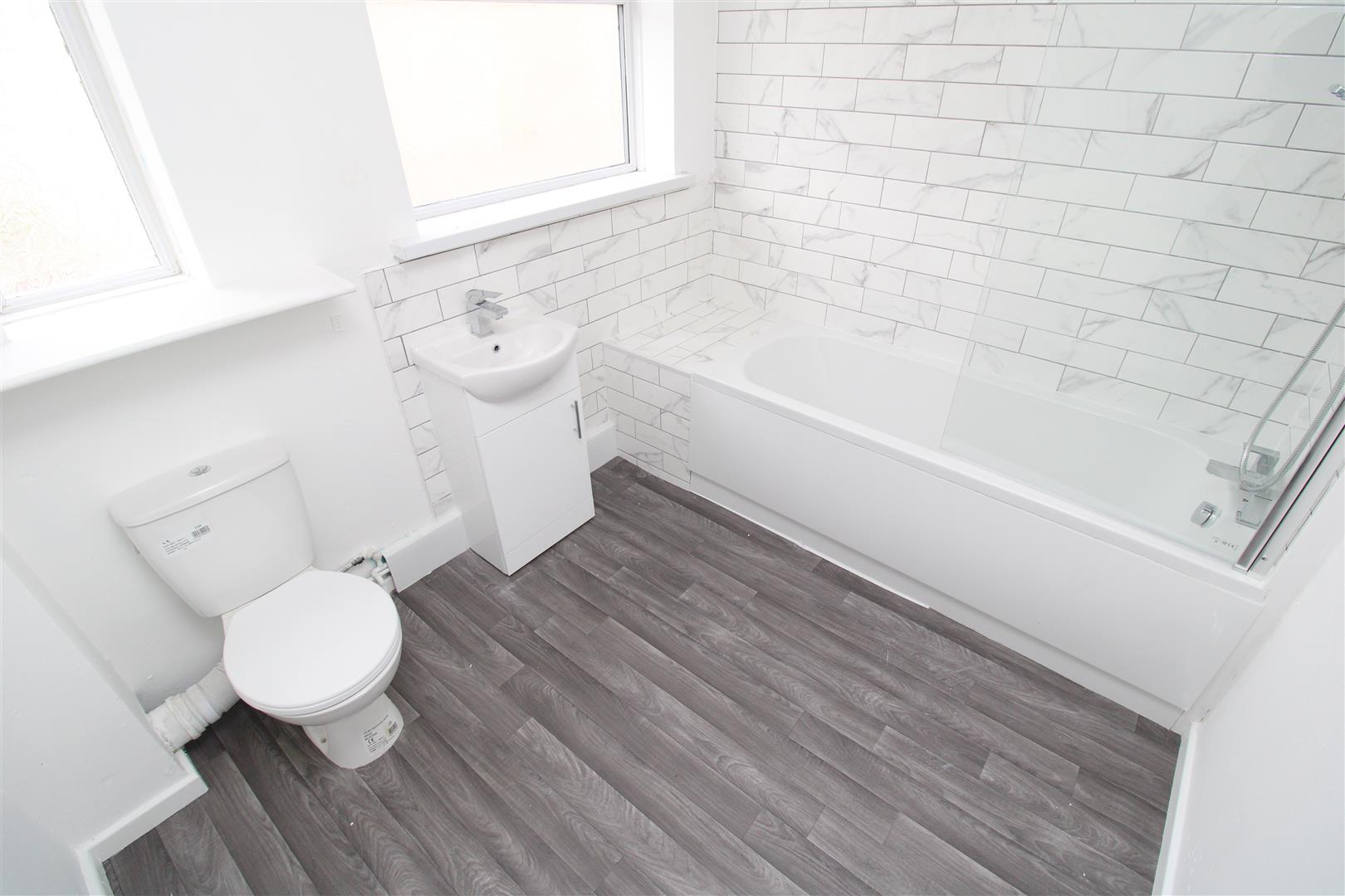 house - terraced for rent thomas street