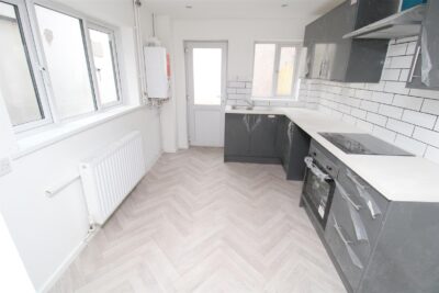 house - terraced for rent thomas street