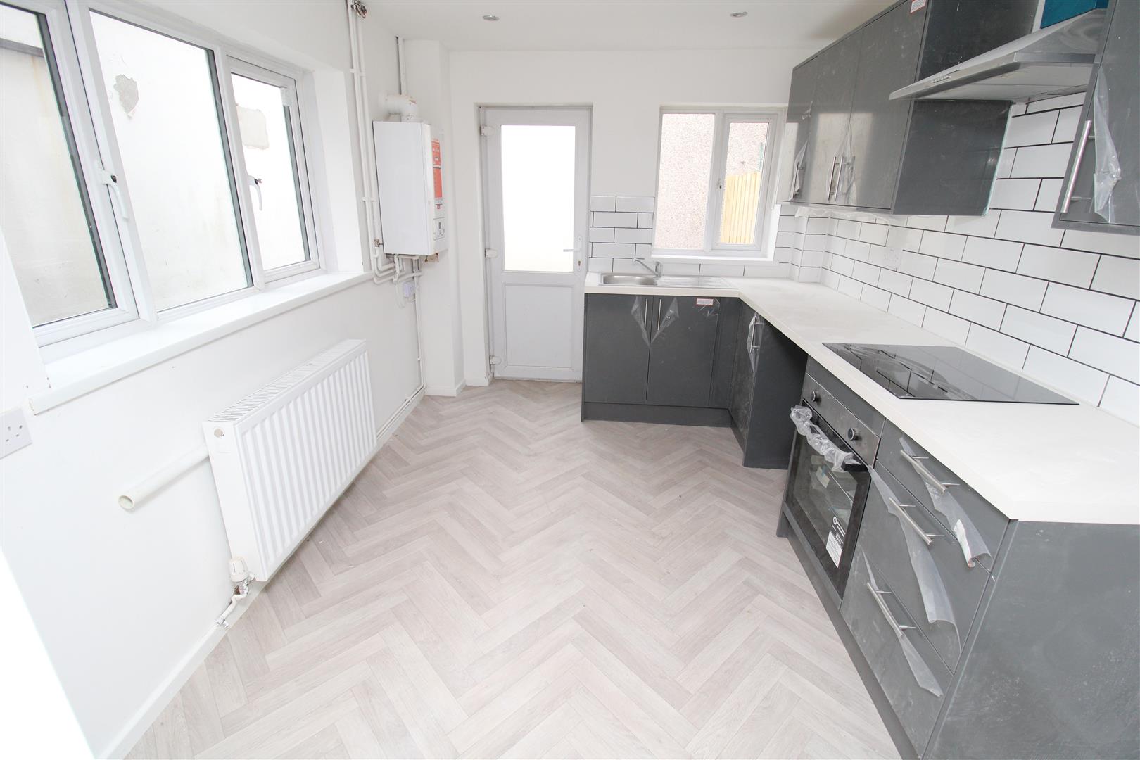 house - terraced for rent thomas street