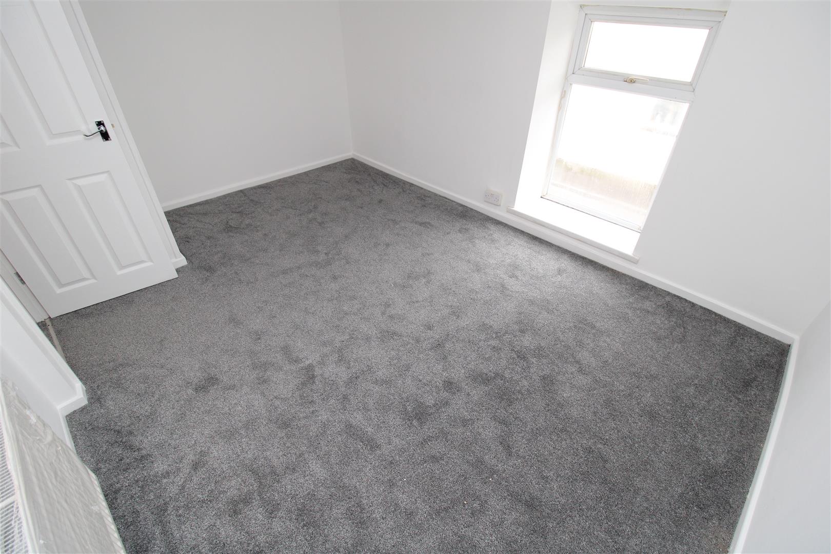 house - terraced for rent thomas street