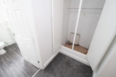 house - terraced for rent thomas street