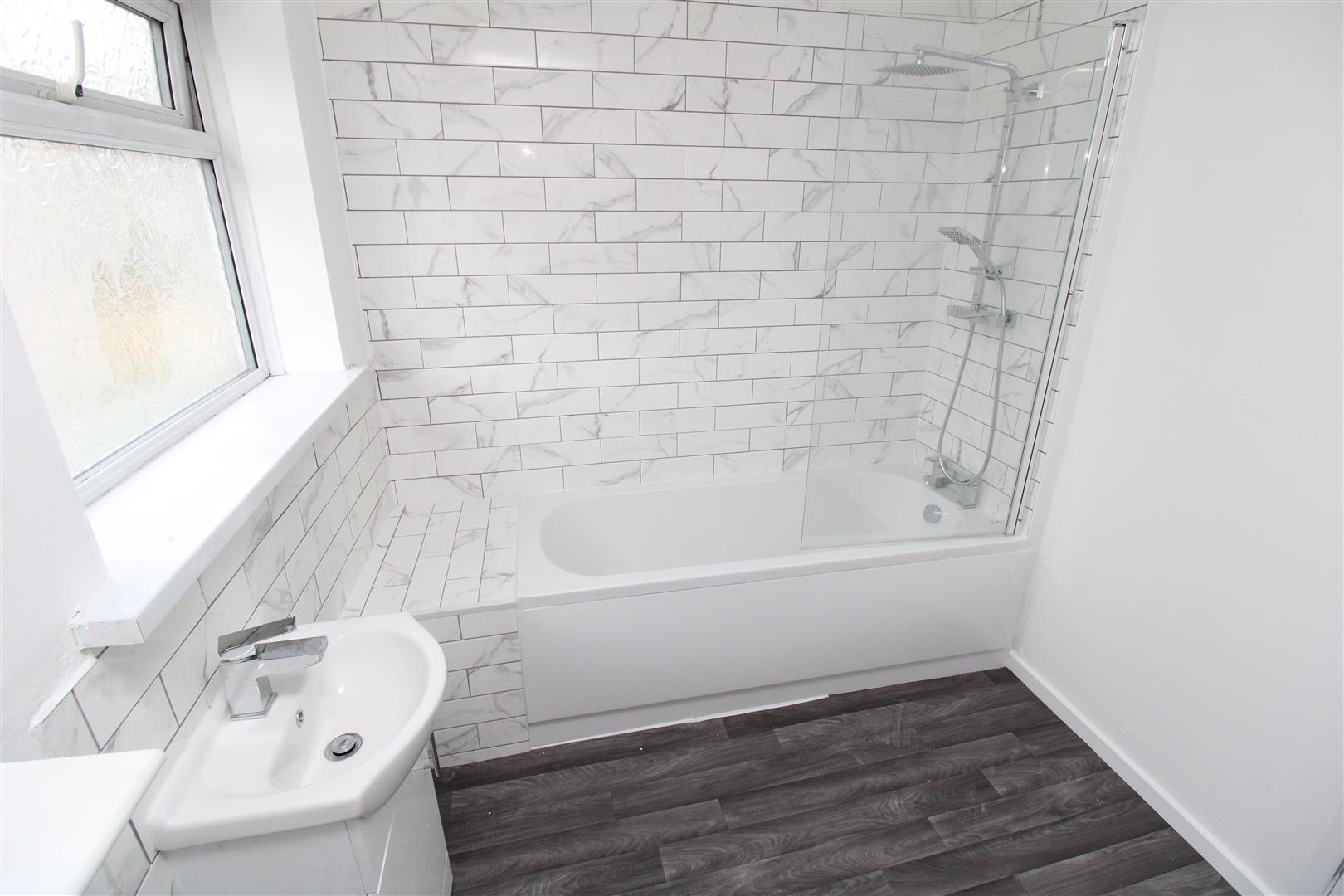 house - terraced for rent thomas street