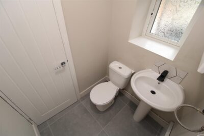 house - terraced for rent tynybedw street