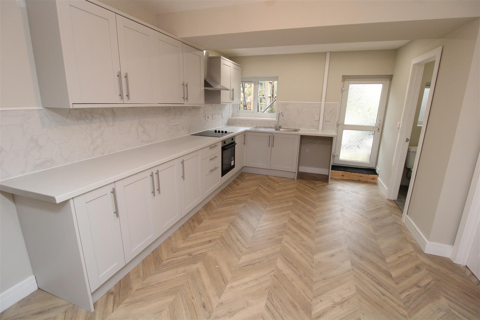 house - terraced for rent tynybedw street