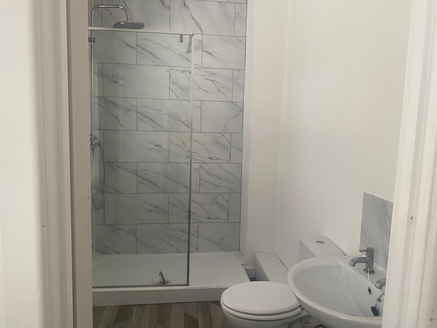 house for rent arail street