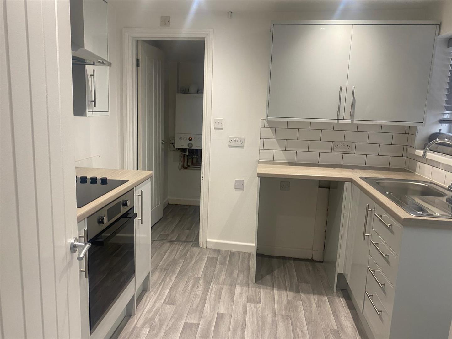 house for rent arail street