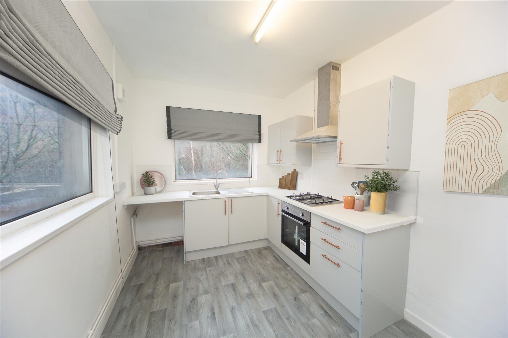 house - terraced for rent abertillery road