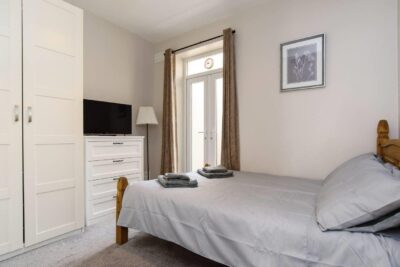 apartment for rent moira terrace