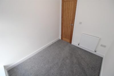 house - terraced for rent clydach road