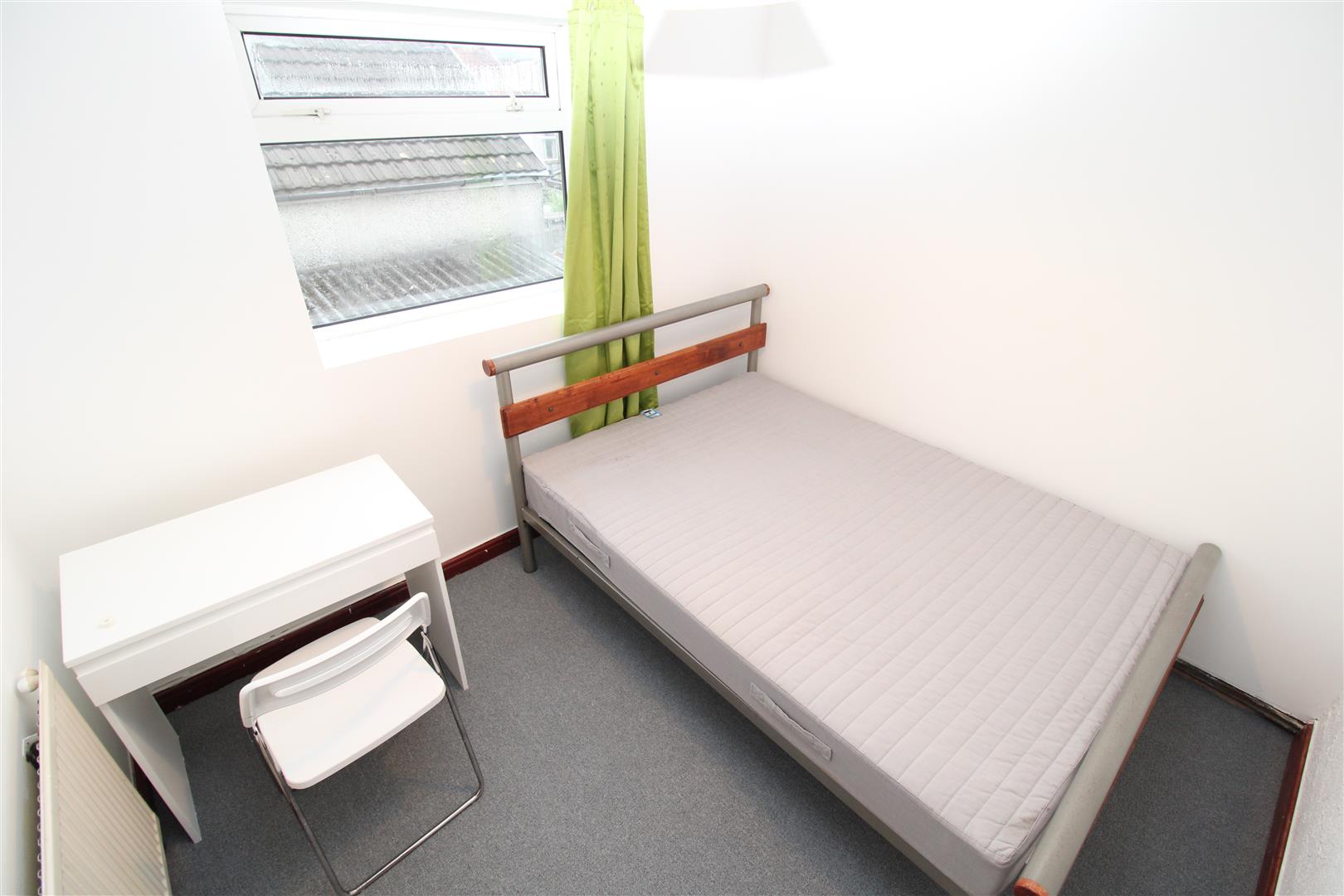 house - end terrace for rent oxford street