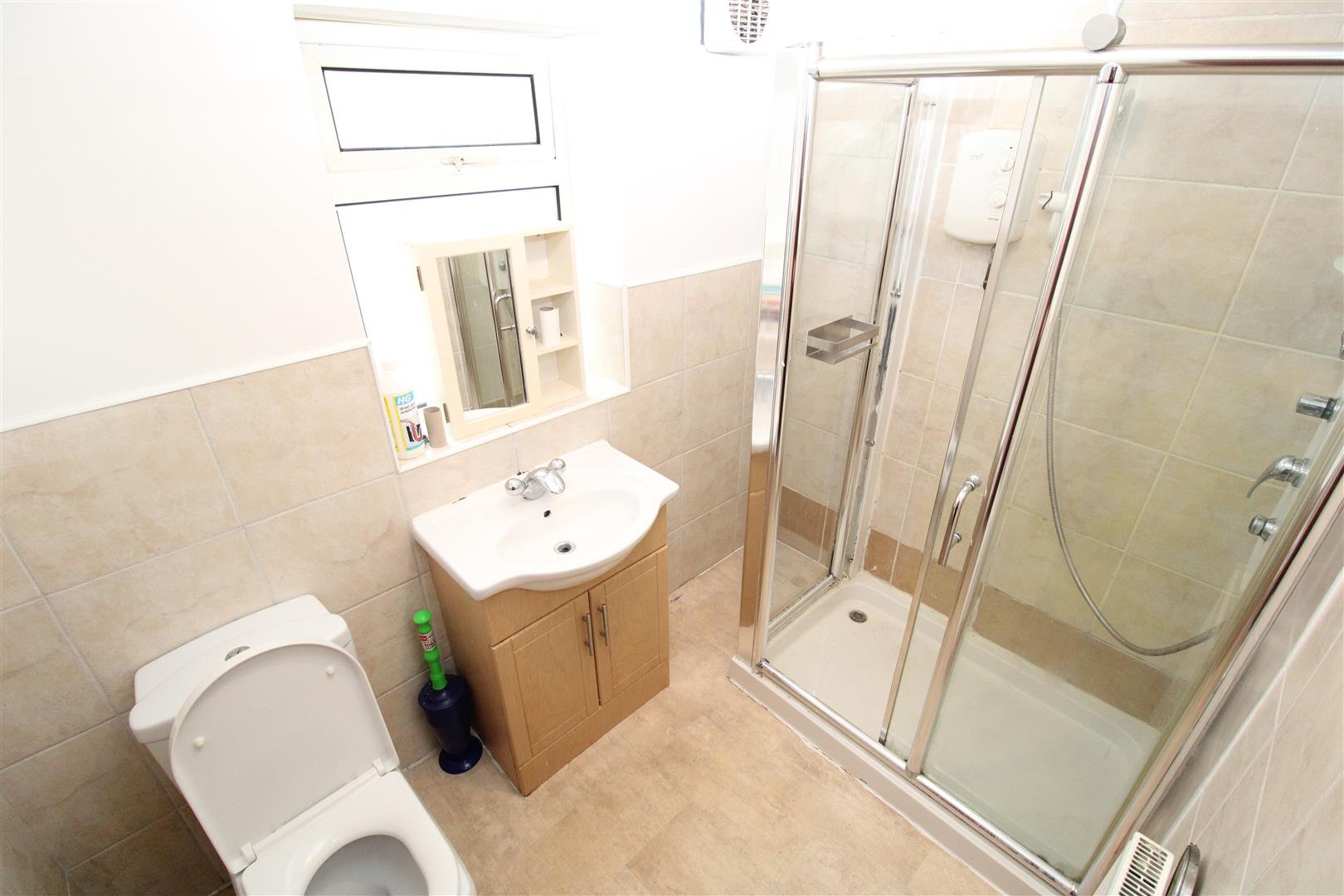 house - end terrace for rent oxford street