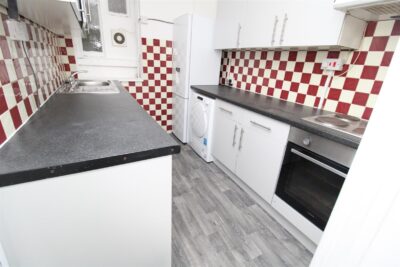 house - terraced for rent laura street