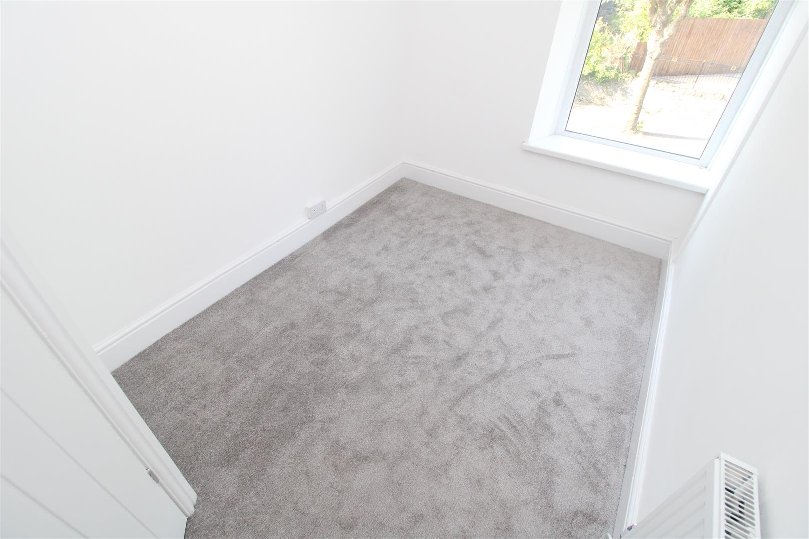 house for rent broadway