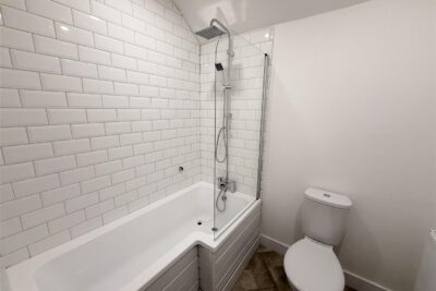 house - terraced for rent pentreguinea road