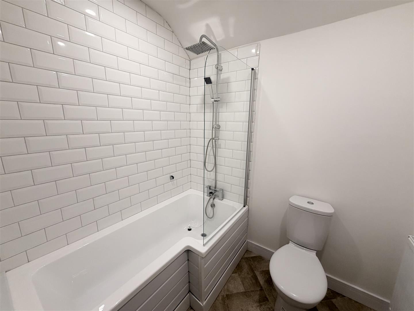 house - terraced for rent pentreguinea road