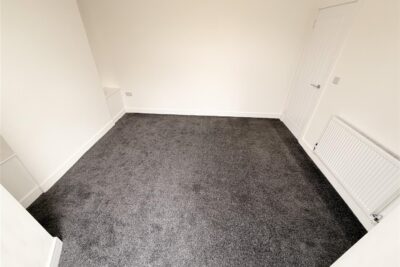 house - terraced for rent pentreguinea road