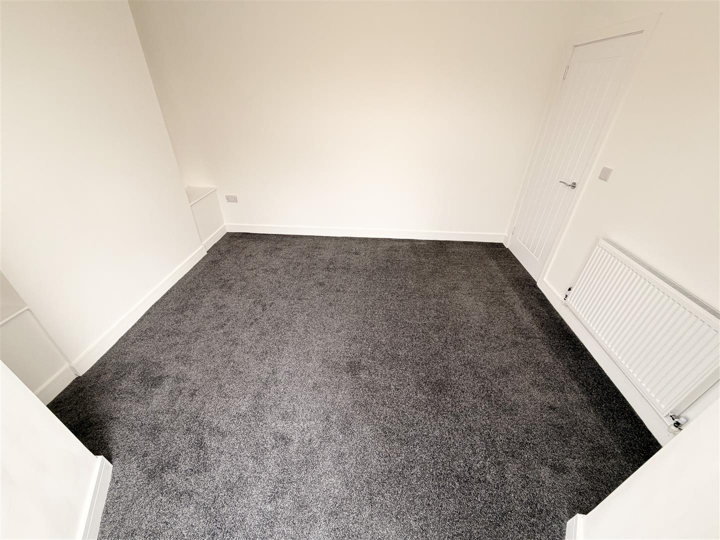 house - terraced for rent pentreguinea road