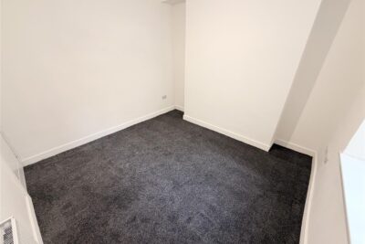 house - terraced for rent pentreguinea road