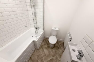 house - terraced for rent pentreguinea road