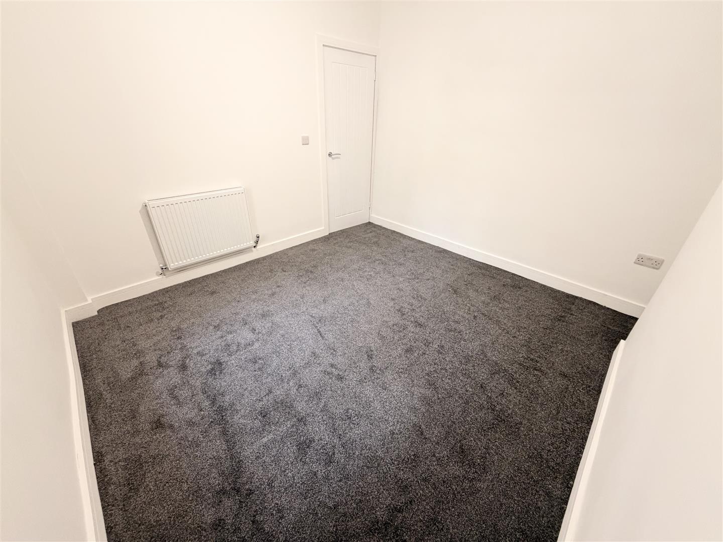 house - terraced for rent pentreguinea road