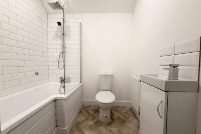 house - terraced for rent pentreguinea road