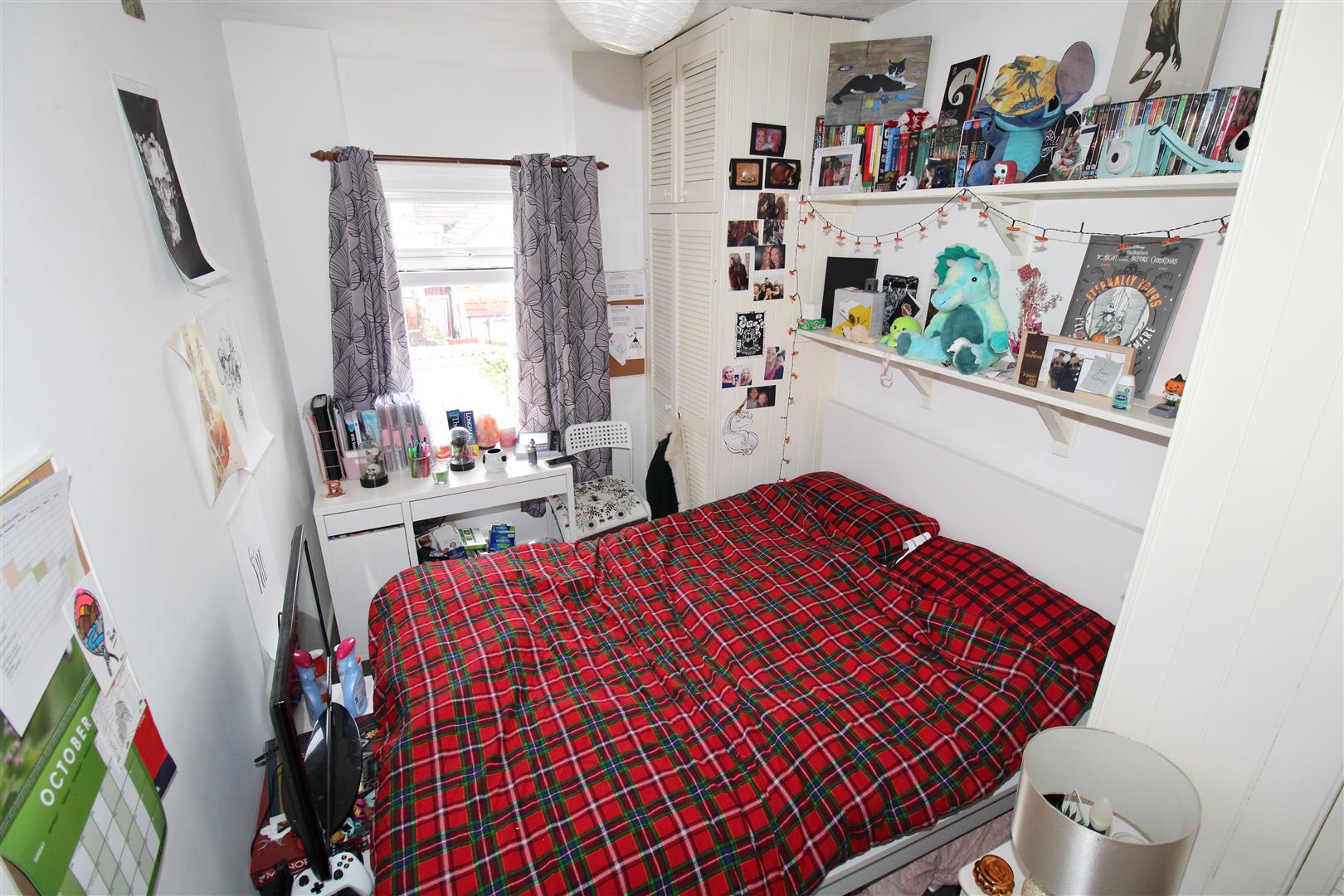 house - terraced for rent birchwood avenue