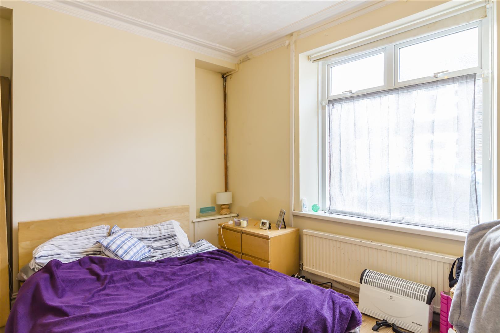 house - terraced for rent queen street