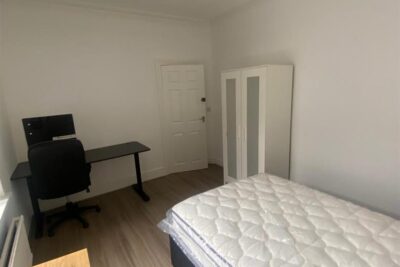 house - terraced for rent queen street