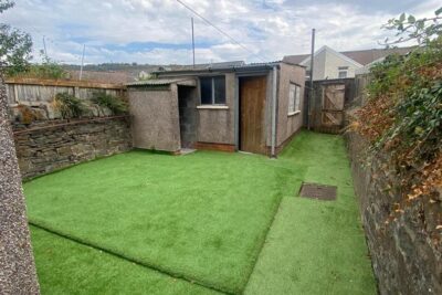 house - terraced for rent queen street