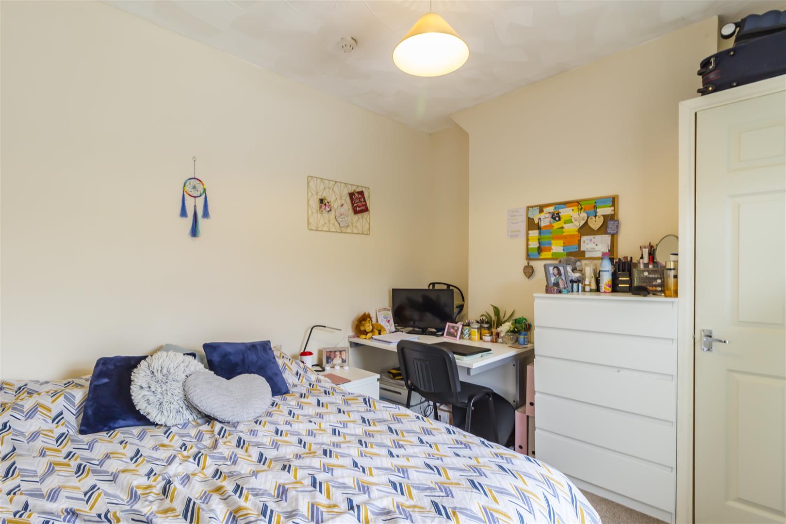 house - terraced for rent broadway