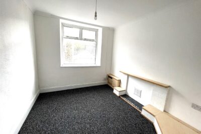 house for rent queen street