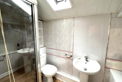 house for rent queen street