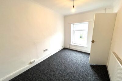 house for rent queen street