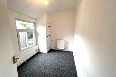 house for rent queen street