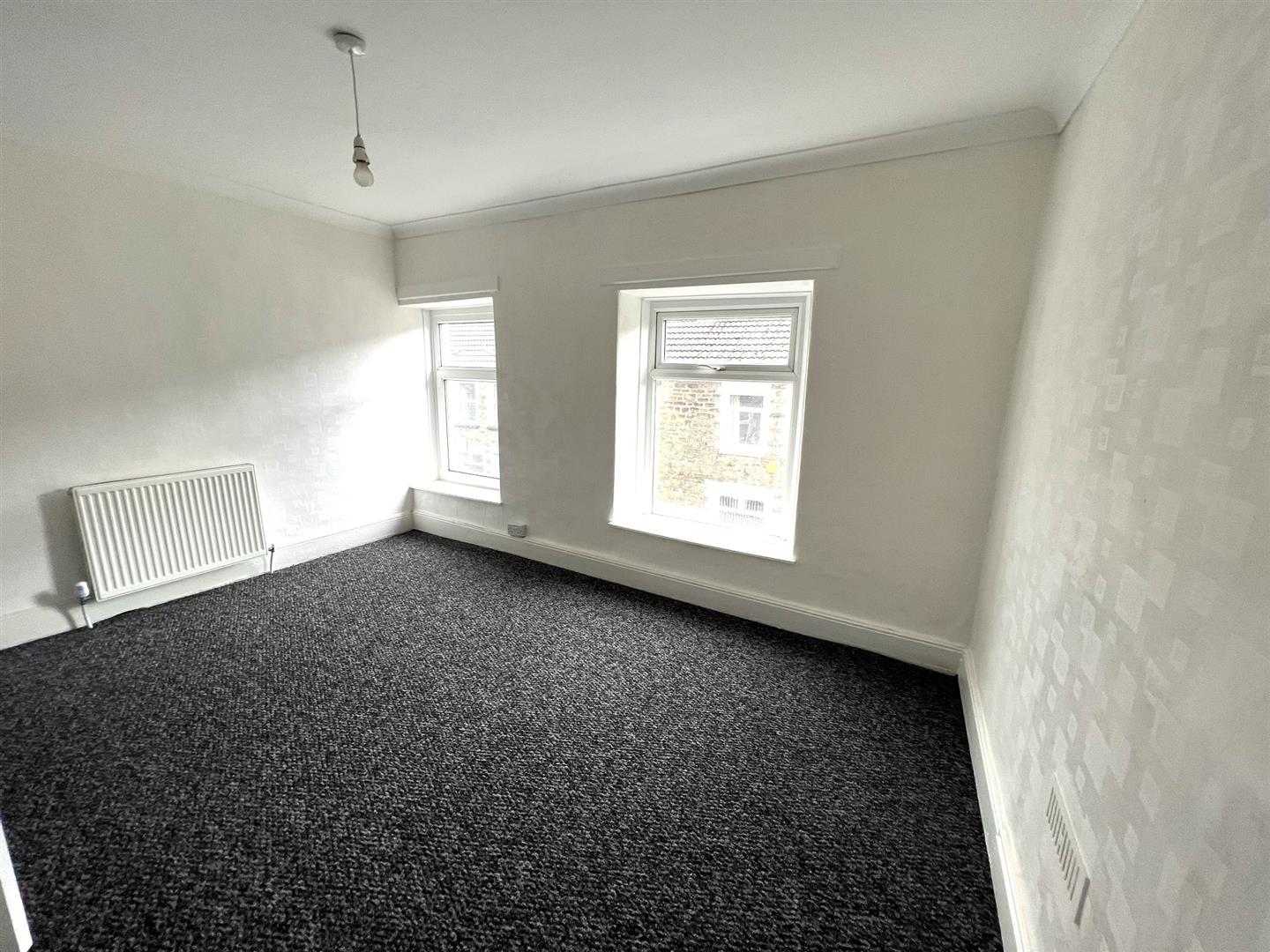 house for rent queen street