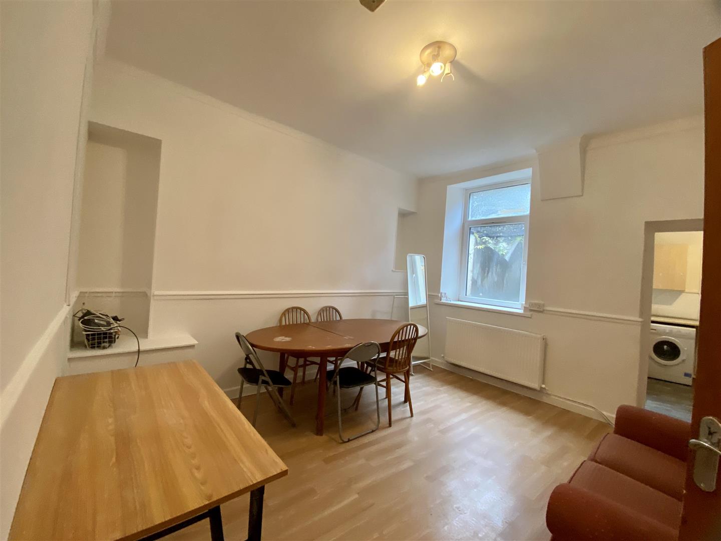 house - terraced for rent castle buildings