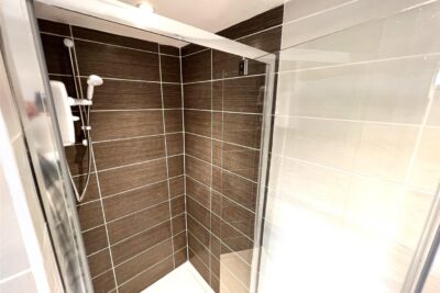 house - terraced for rent ashfield road