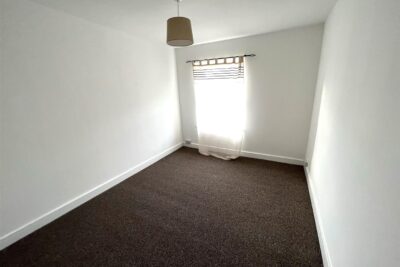 house - terraced for rent ashfield road