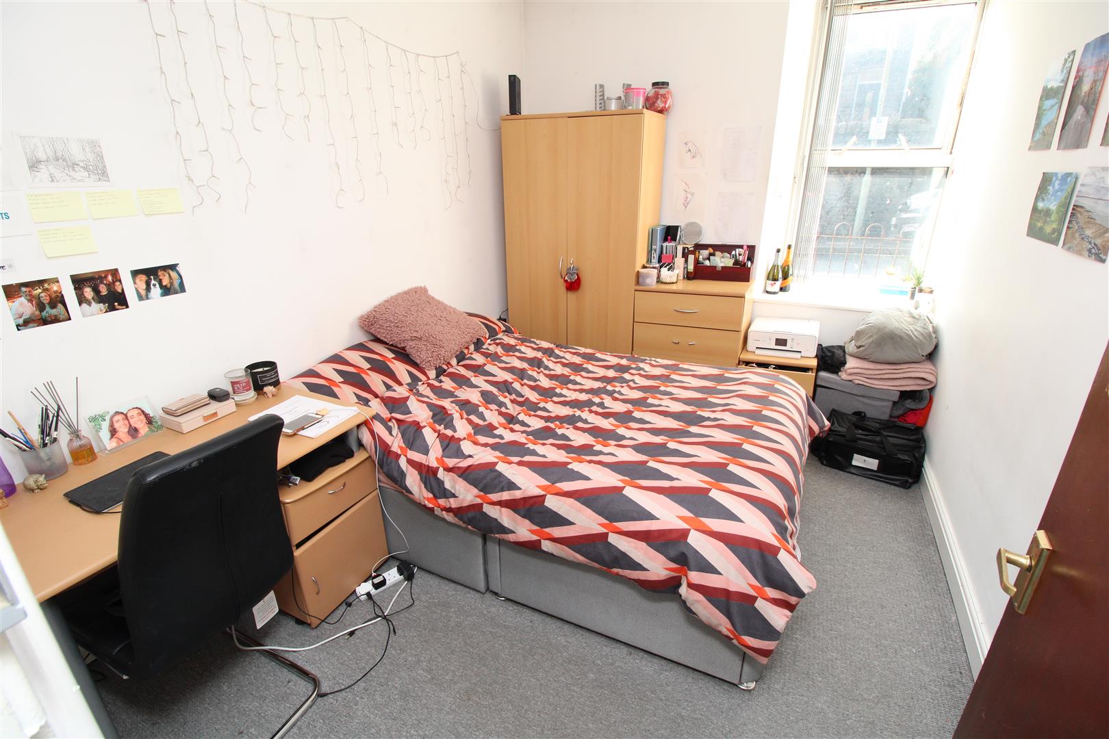 flat for rent wood road