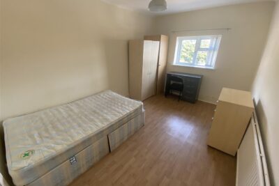 house - terraced for rent queen street