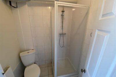 house - terraced for rent queen street