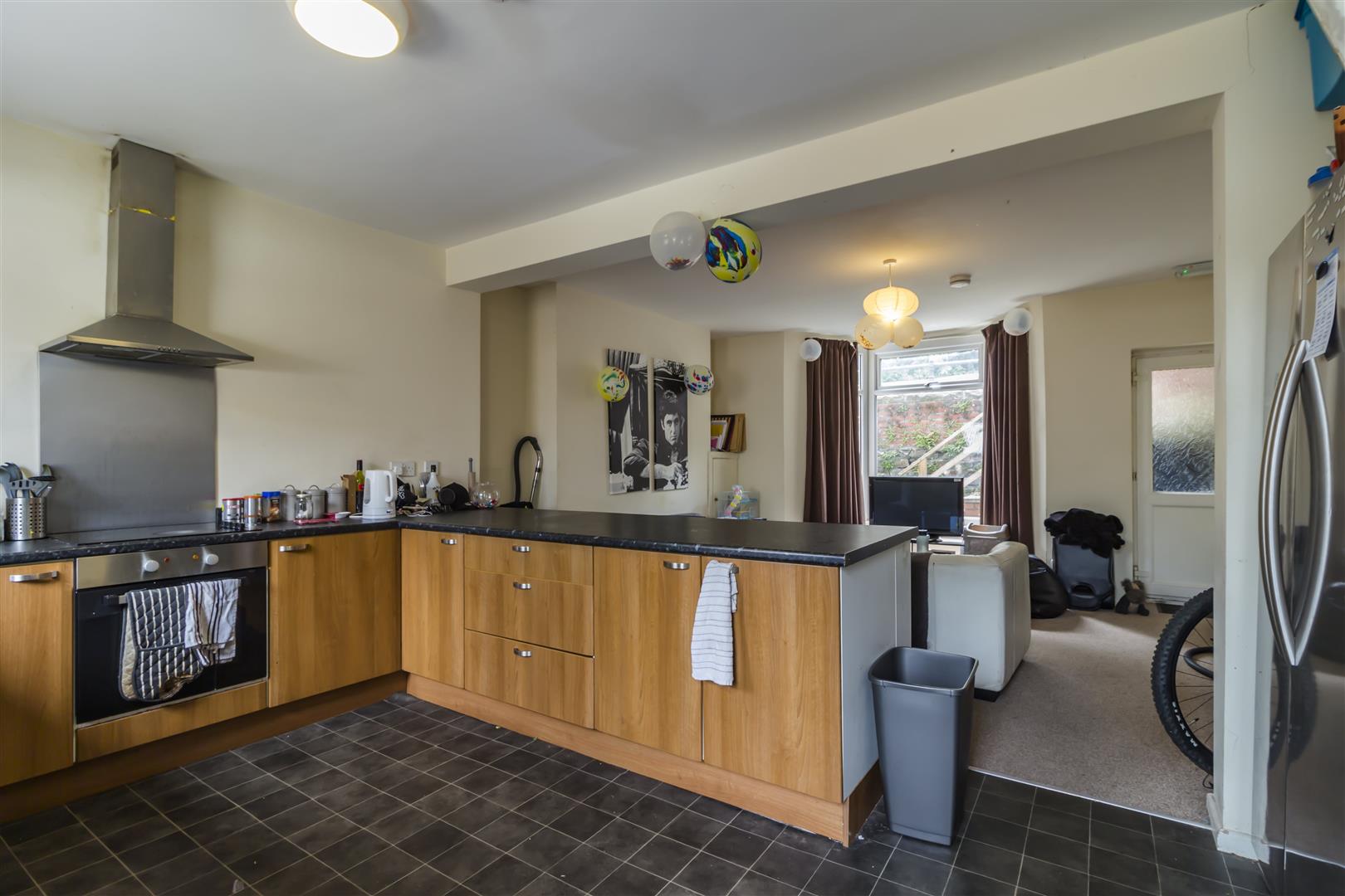 house - terraced for rent broadway