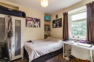 house - terraced for rent broadway