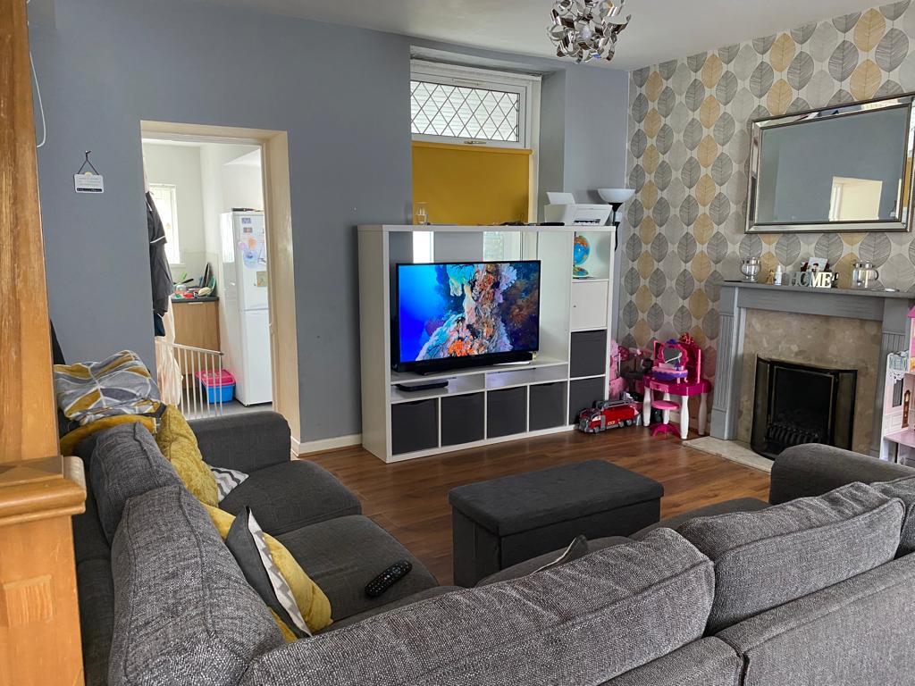 house for rent llwynmadoc street