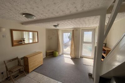 house - terraced for rent old park terrace